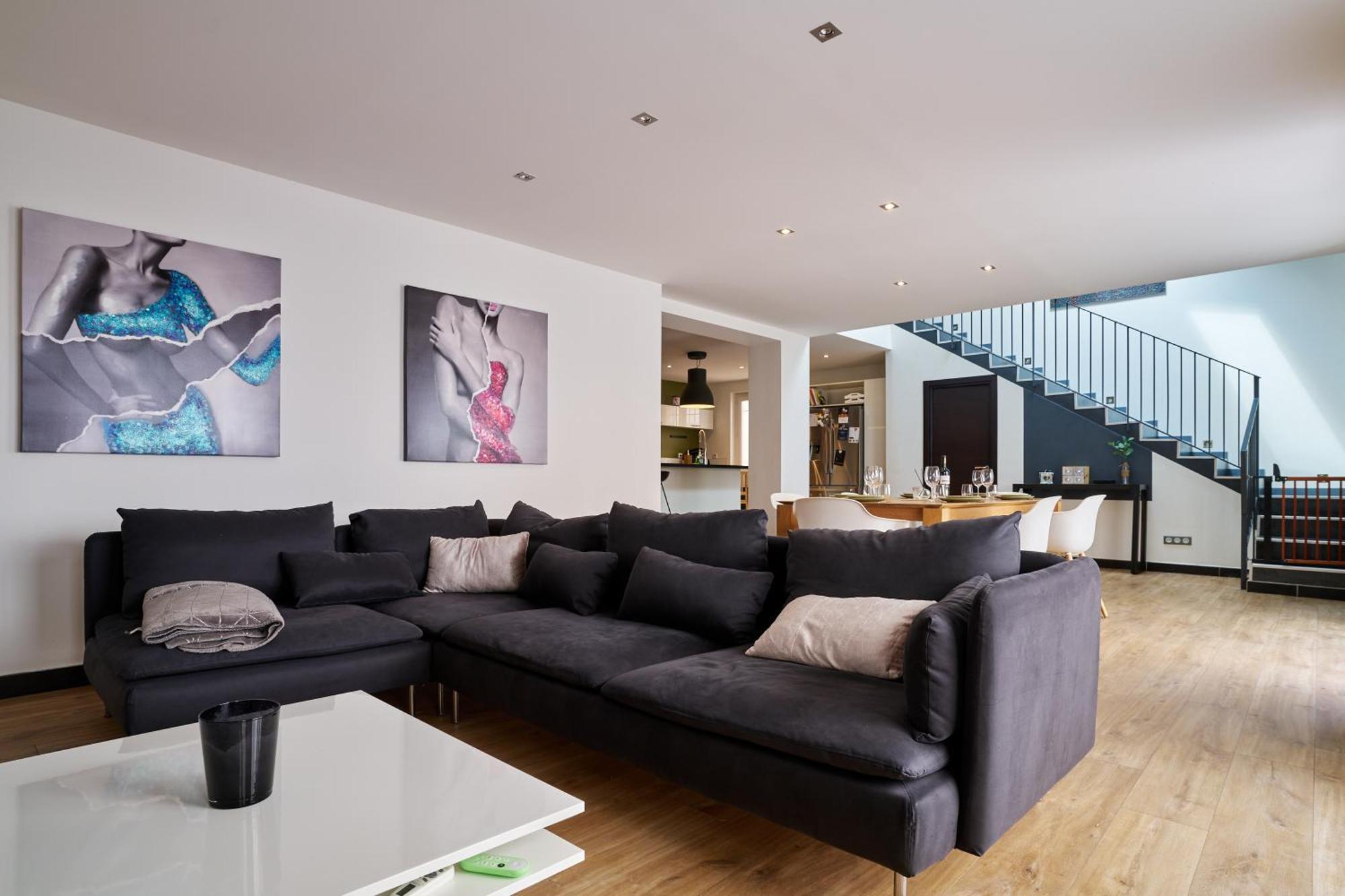Maison De Moderne Climatisee Avec Piscine Vakantiehuis *